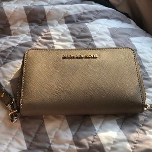 Michael Kors Jet Set Phone Wristlet